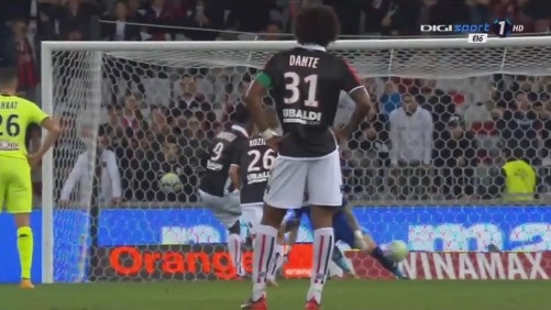 安德莱赫特主帅：孔帕尼足够敏锐，他想了解德卡特不需要问我（安德莱赫特主帅：孔帕尼很敏锐，想了解德卡特无需向我打听）