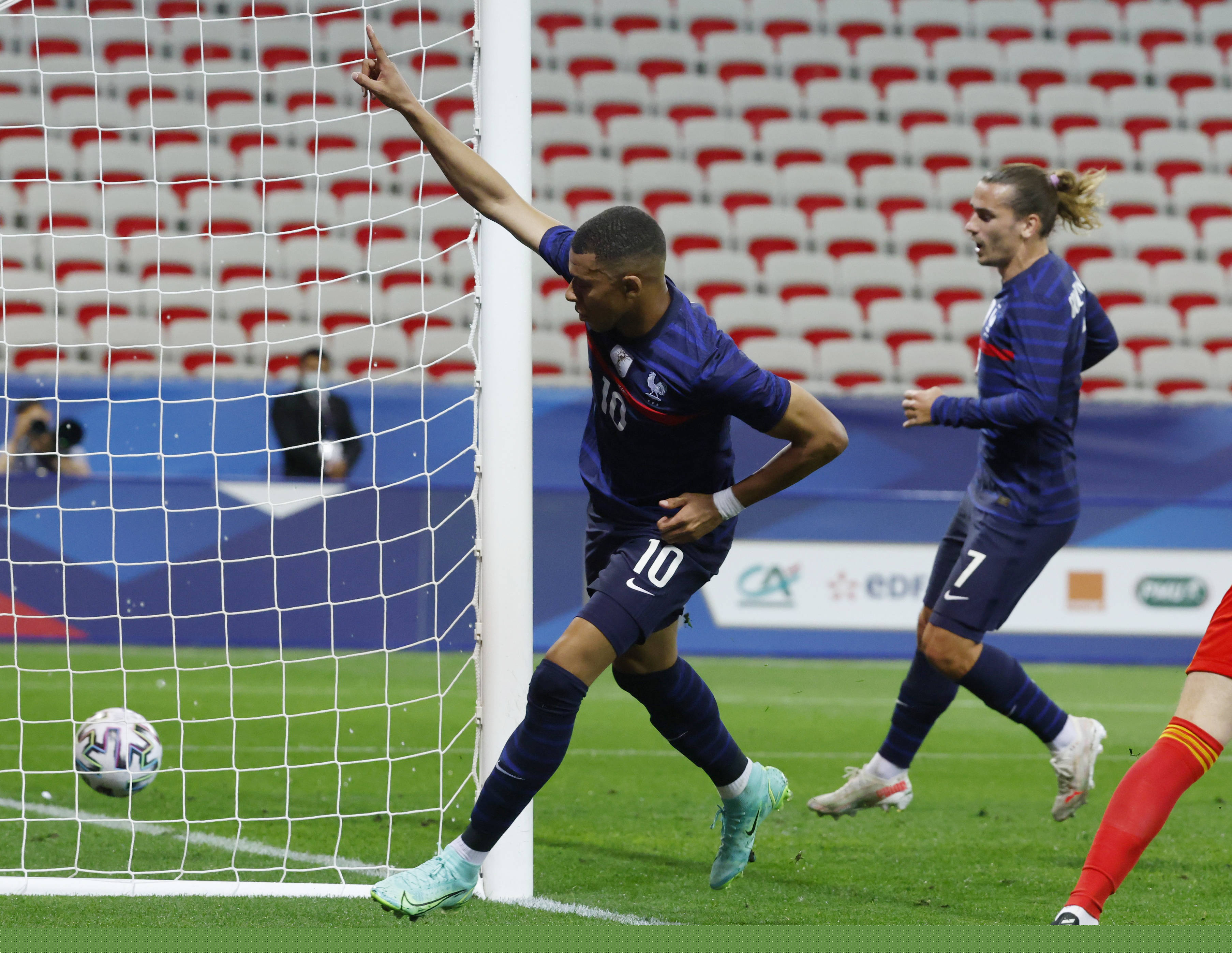 篮球CBA最佳球员评选结果公布（CBA篮球最佳球员评选结果出炉）