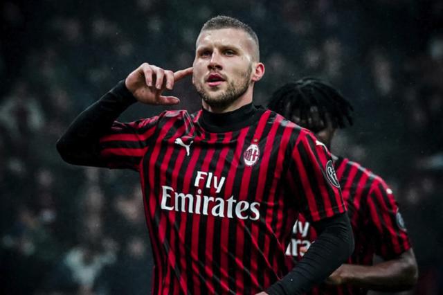 卡佩罗：差点被打成0-2前尤文踢得很糟；两名边锋回防是好迹象（卡佩罗：尤文此前踢得很糟，险些0-2落后；两名边锋回防是积极信号）