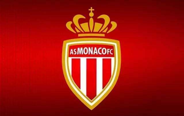 “目标是五块金牌！”深圳少年突遭截瘫一年后泳池夺金（深圳少年突遭截瘫一年后泳池夺金，立下五金目标）